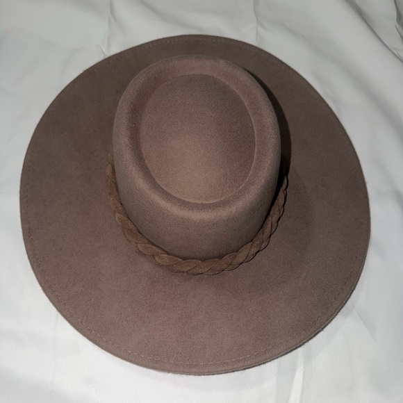 a new day Accessories - A Nee Day Chic Taupe Wide-Brim Hat